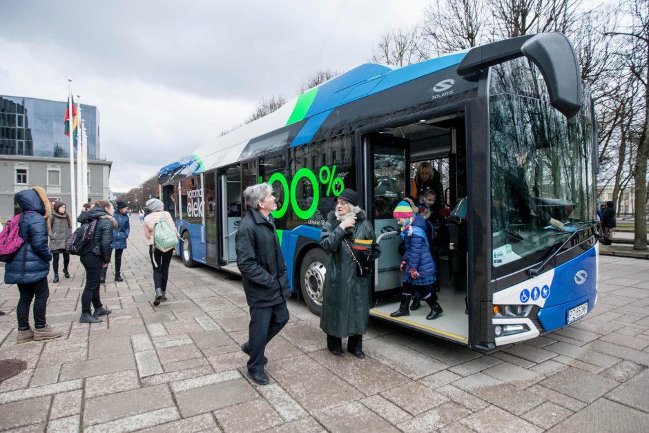 Elektriniai autobusai dar kelia įtarimų