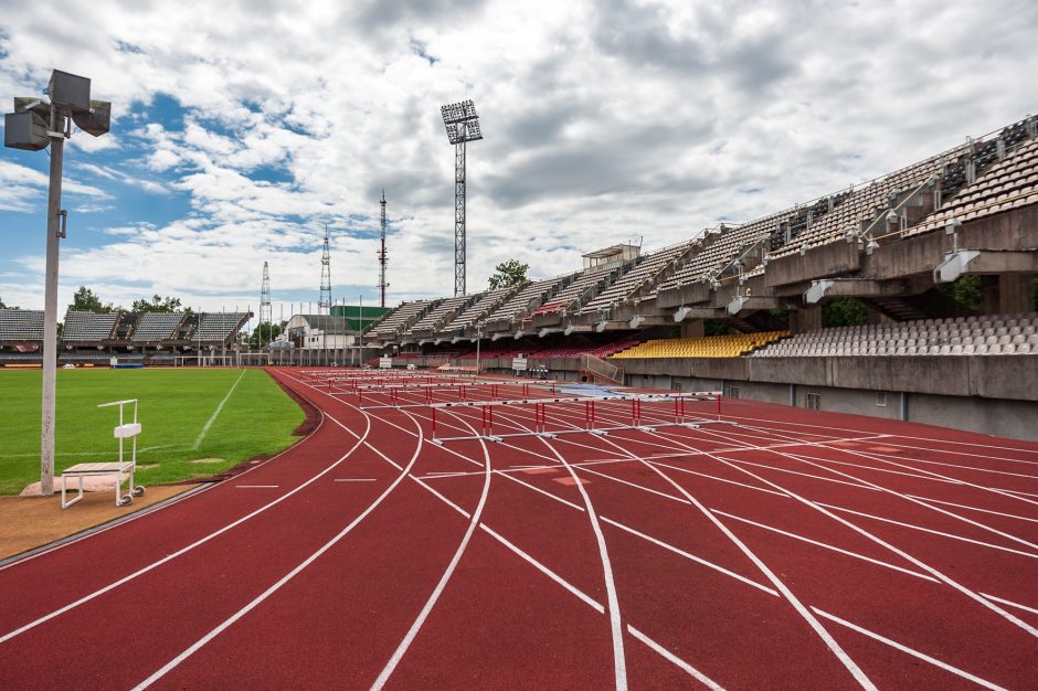 Teismo sprendimas stabdyti darbus stadione prieštarauja įstatymams?