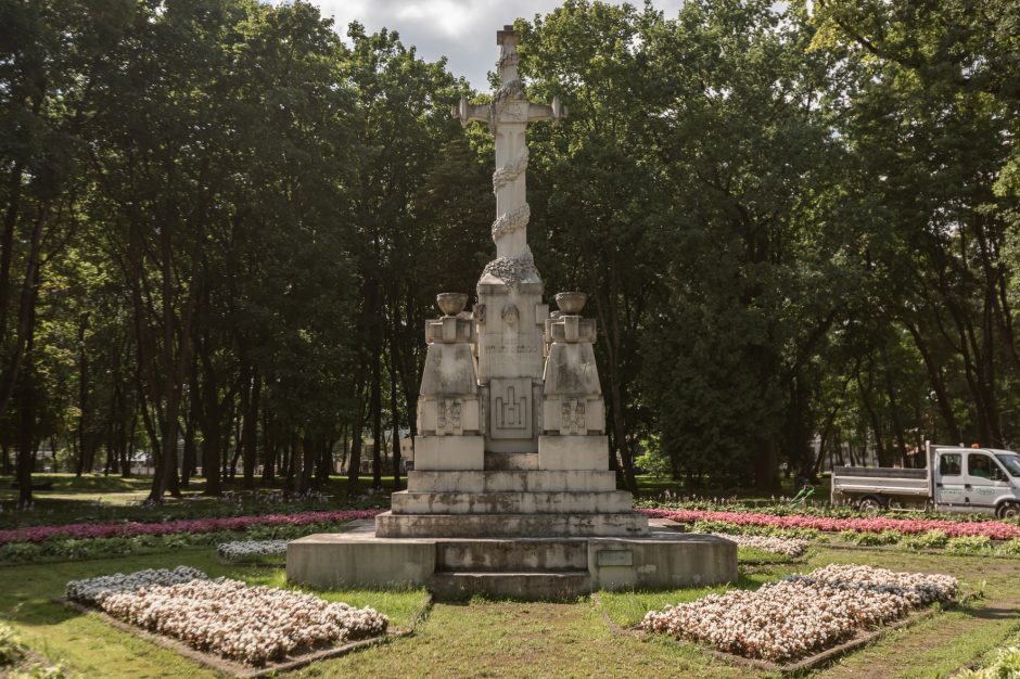 Kaune nesibaigia parkų tvarkymo vajus – ateina ir Ramybės parko eilė