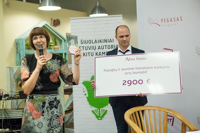 Paskelbti paauglių ir jaunimo literatūros konkurso laureatai