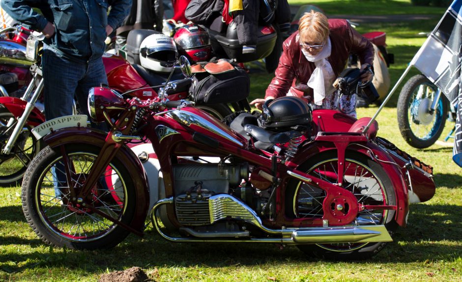 Seni motociklai skries Rokiškio ir Anykščių keliais