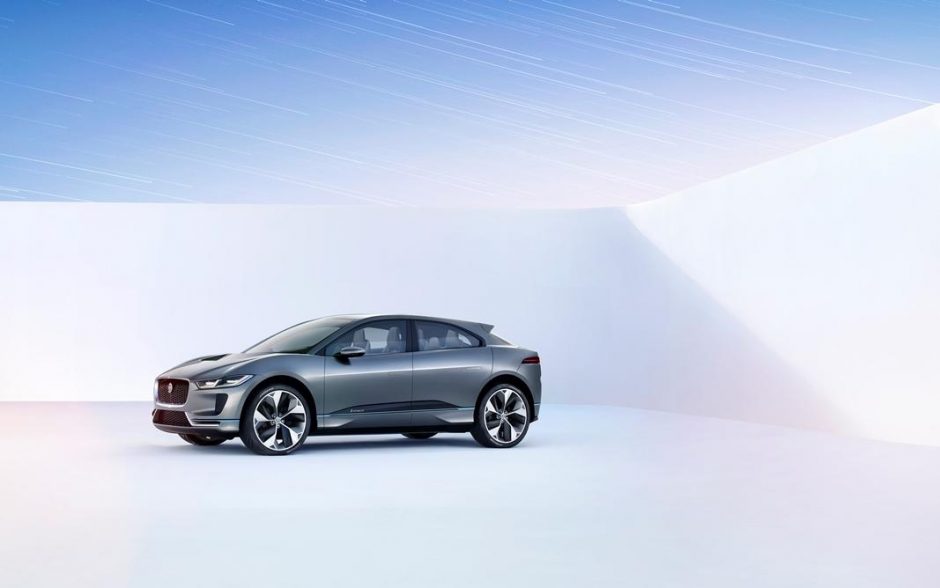 „Jaguar“ elektromobilių era prasideda: pristatytas visureigis „I-Pace“