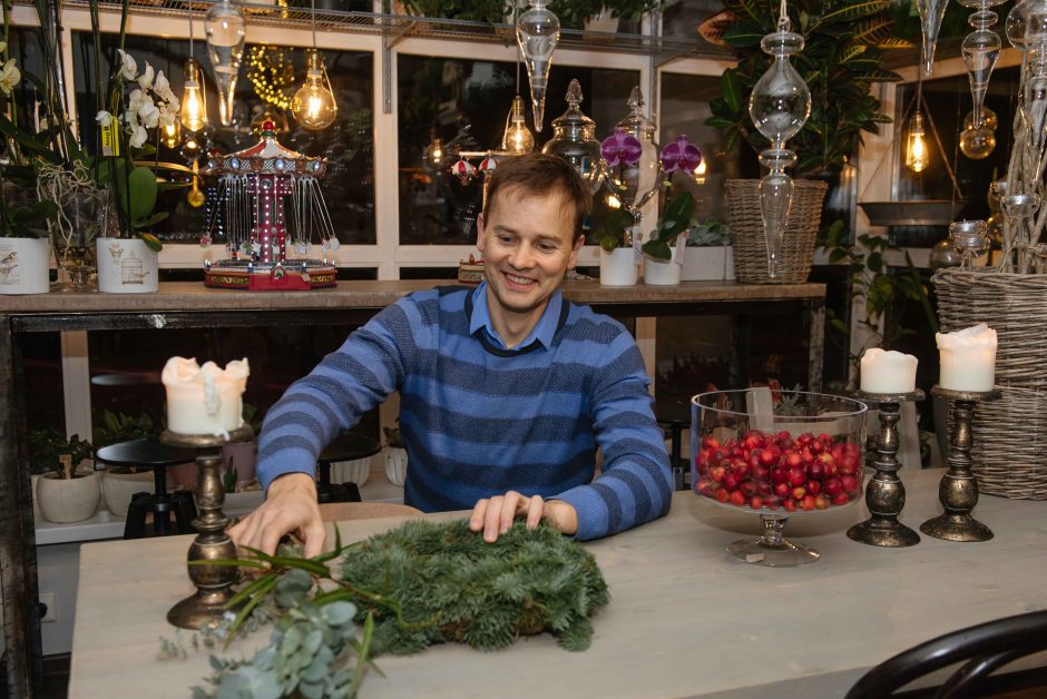 Žinomi žmonės namus puoš pačių sukurtais Kalėdų vainikais