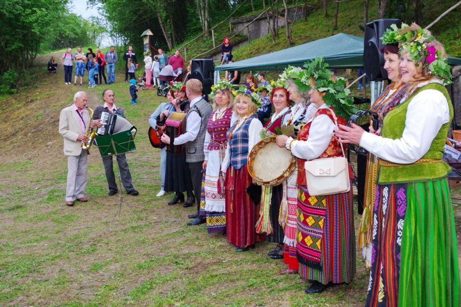 Atsigręžti į tradicijas: Joninių šventė III forte