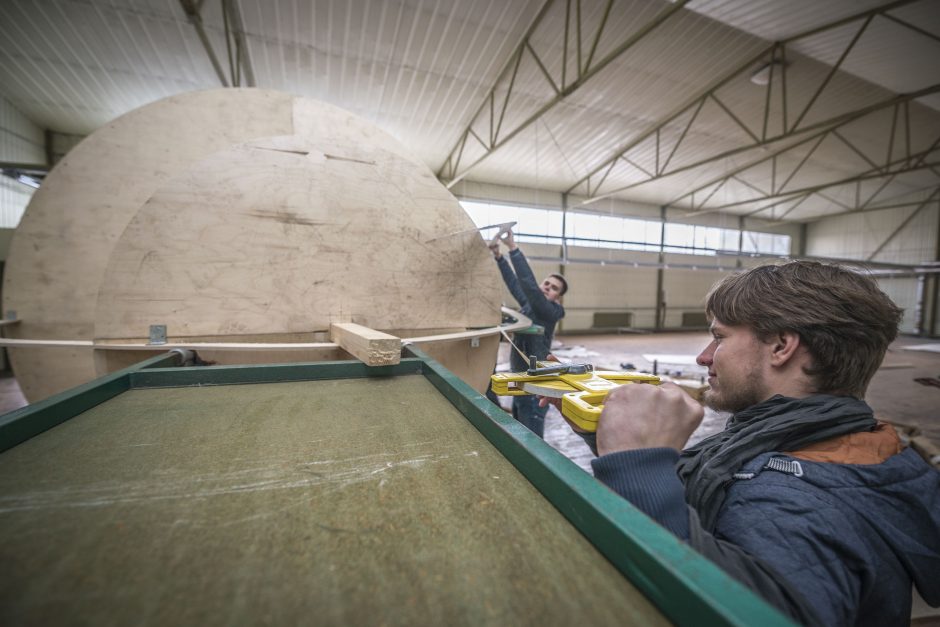 Kauno studentai ridens gigantišką margutį