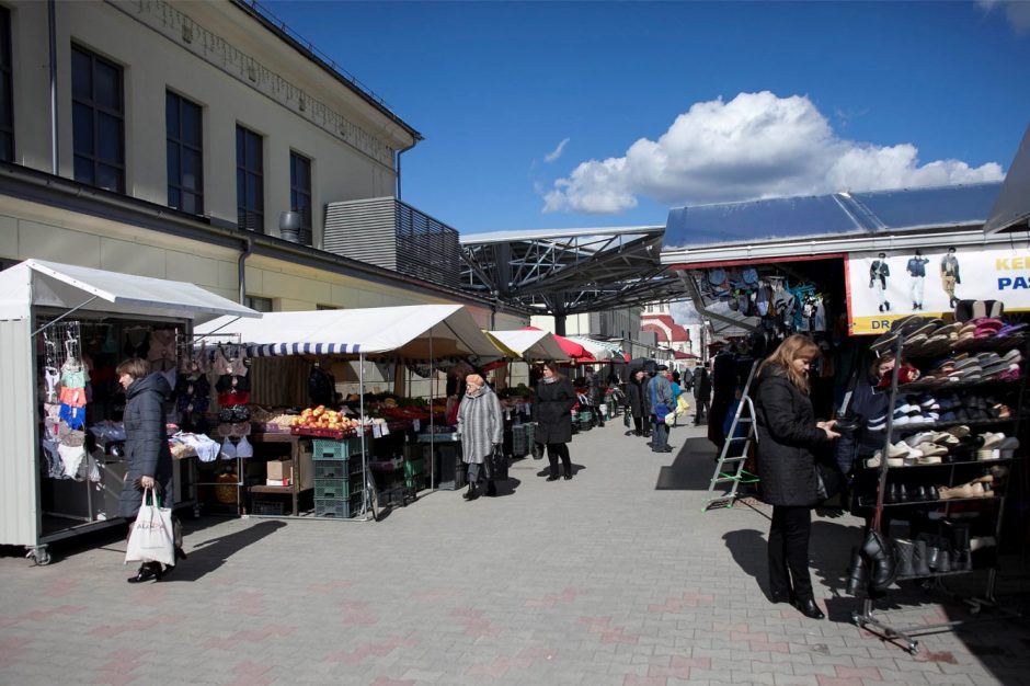 Kalvarijų turgaus prekybininkai „matuojasi“ naujas vietas