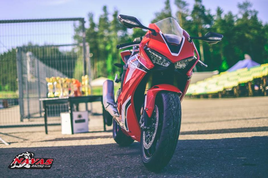 Motociklų čempionato pirmajame etape – tikrų entuziastų šou