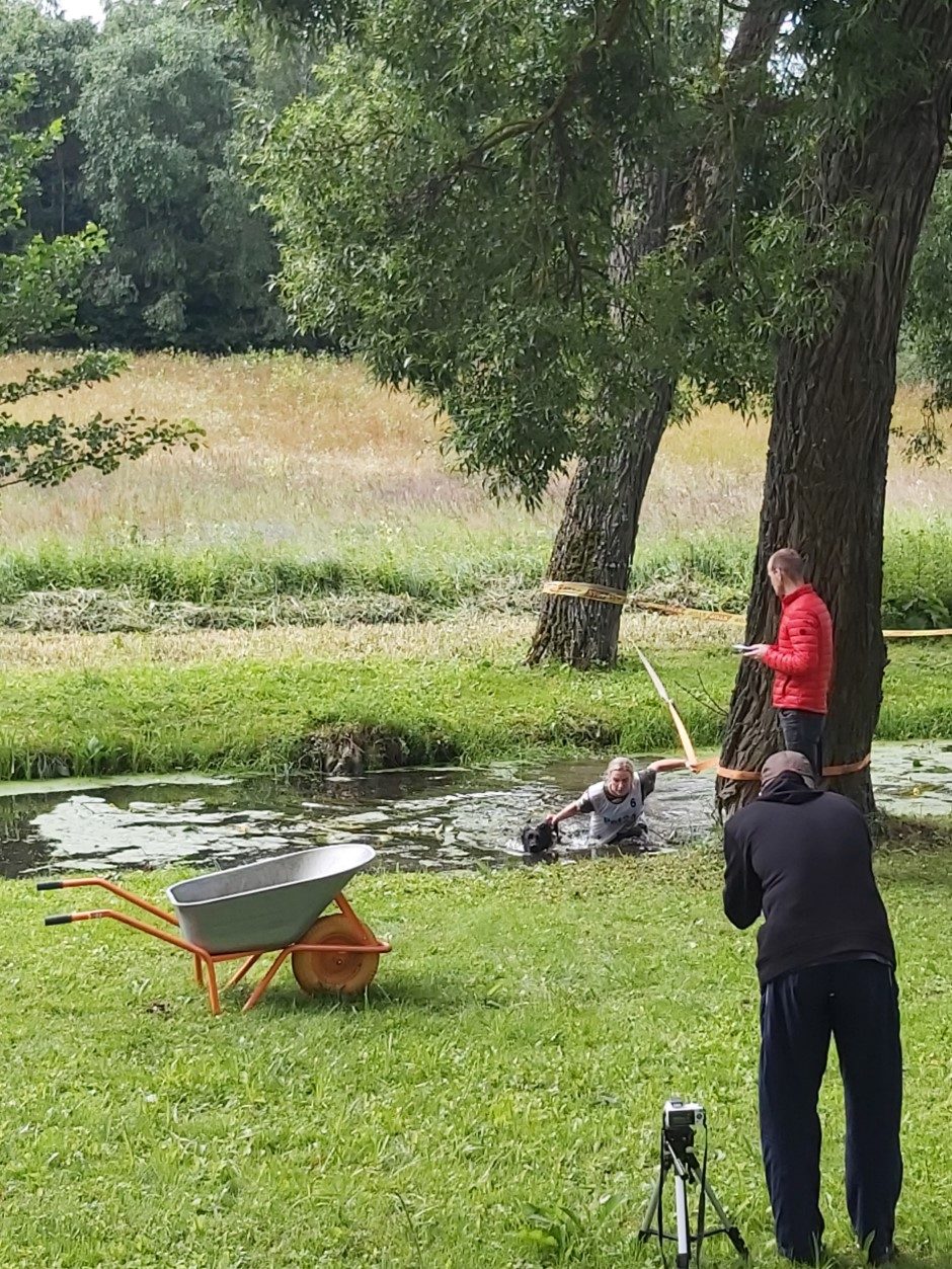 Kauno rajone vyko pirmasis šunų biatlonas: iššūkių netrūko ir keturkojų šeimininkams