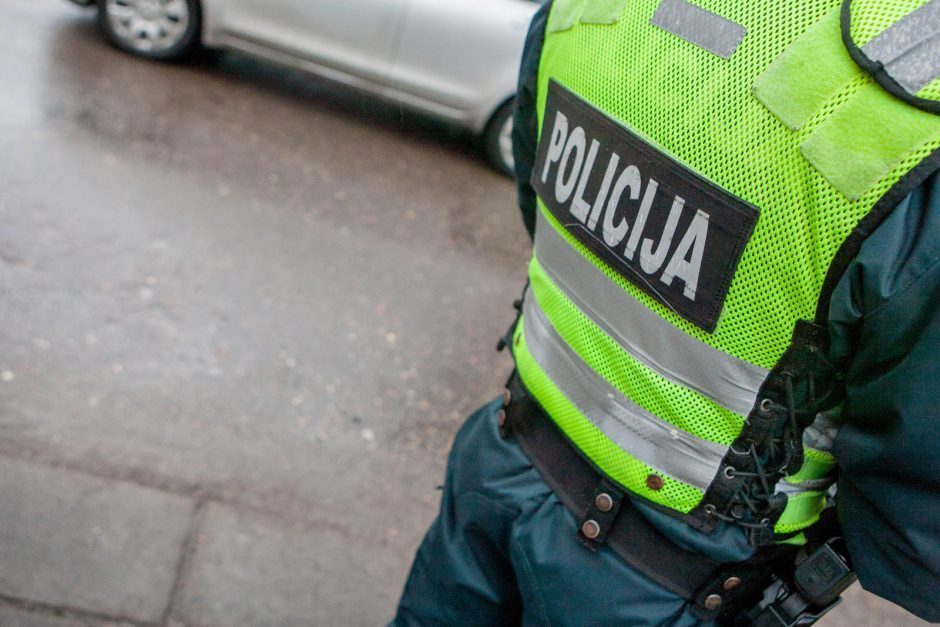 Policija sulaikė savadarbį ginklą turėjusį senjorą