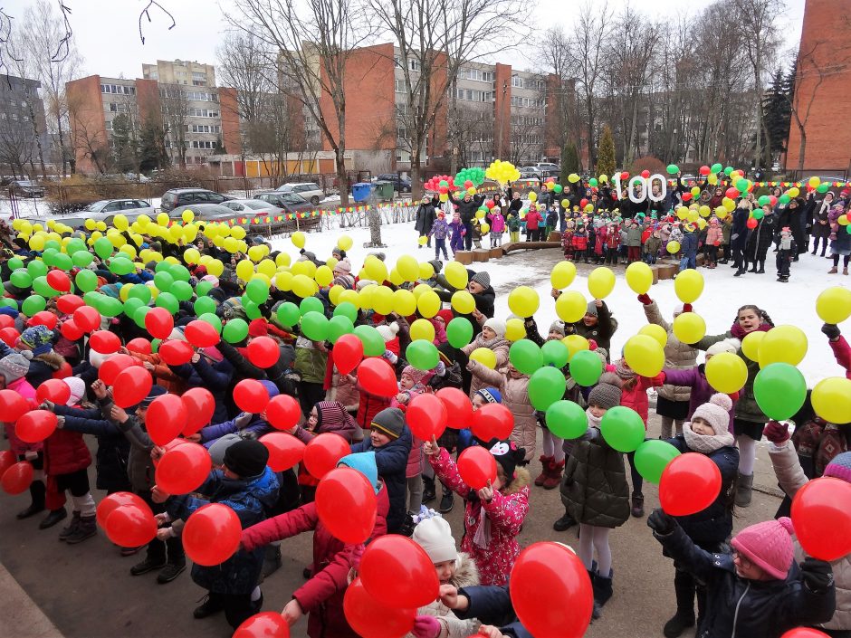 Mažiesiems kauniečiams – dovana iš prezidentės rankų 