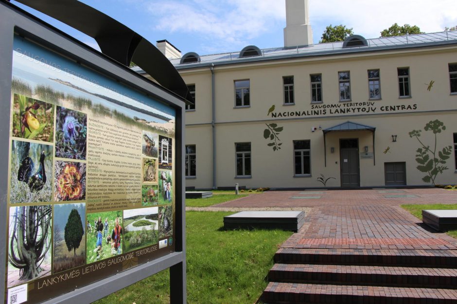 Nacionaliniame lankytojų centre – gamta po stogu