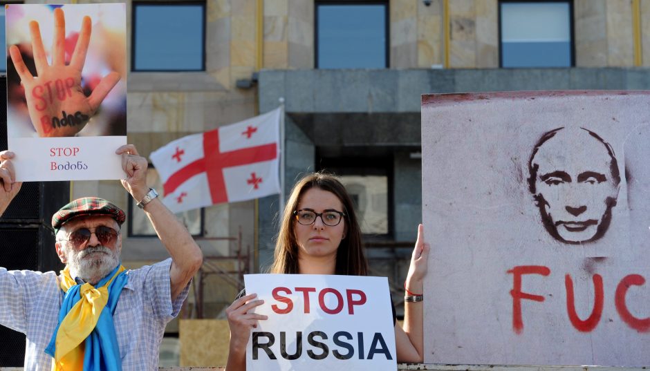 Tūkstančiai žmonių Tbilisyje protestavo prieš Rusijos veiksmus