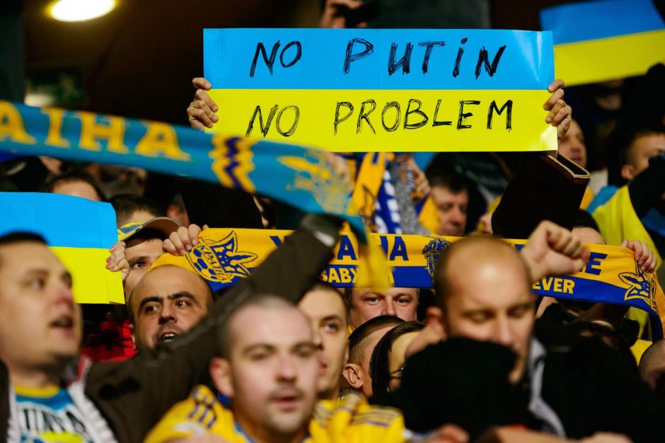 Paskutinįjį bilietą į Europos futbolo čempionatą iškovojo Švedijos ir Ukrainos rinktinės