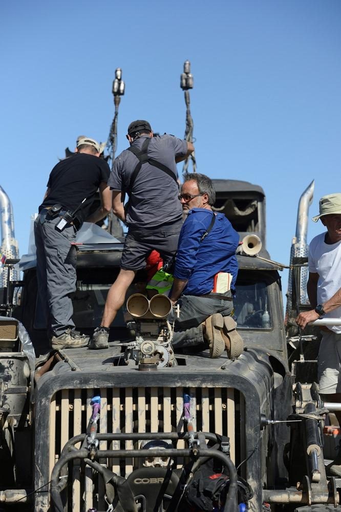 Tiesiai iš smėlėtų Namibijos tolių – filmo triukų filmavimų užkulisiai