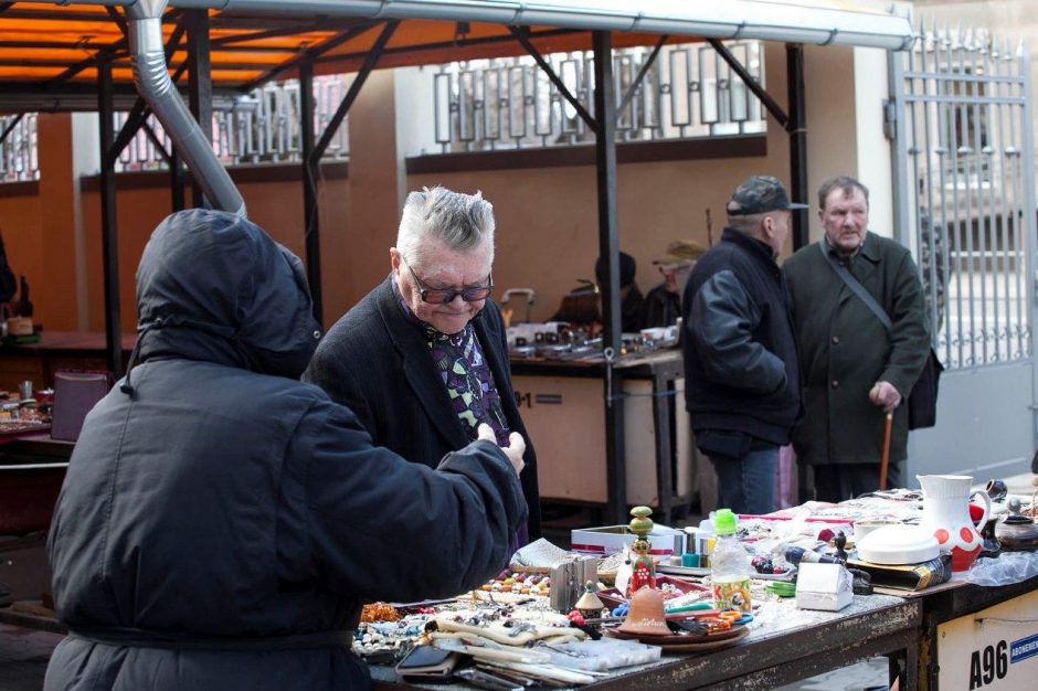 Kalvarijų turgaus prekybininkai „matuojasi“ naujas vietas