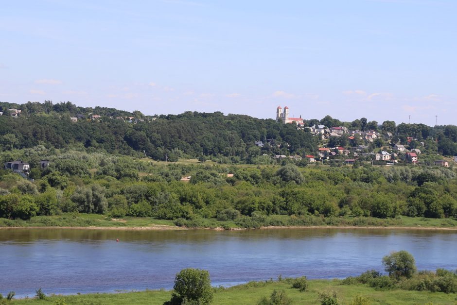 Pyplių piliakalnį „užpuolė“ archeologai ir statybininkai: kas daroma?