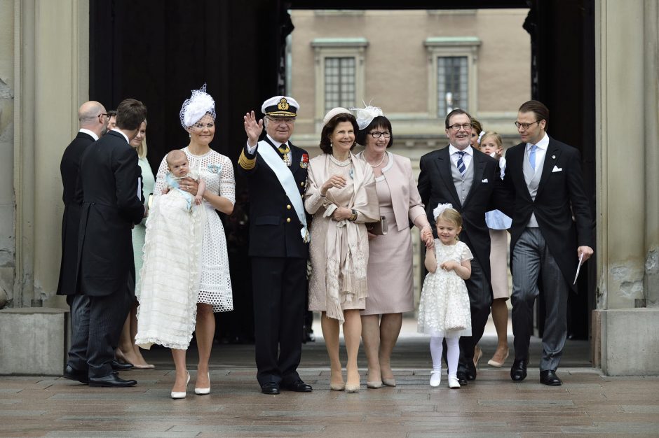 Švedijoje švenčiamos karališkojo kūdikio krikštynos