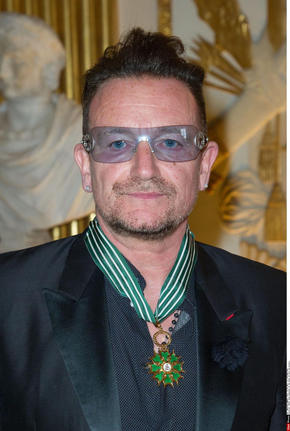 Bono gavo aukščiausią Prancūzijos kultūros apdovanojimą 