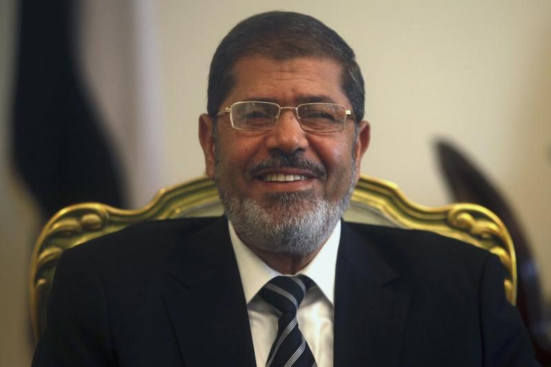 Egipte vis dar stringa referendumas dėl naujosios konstitucijos