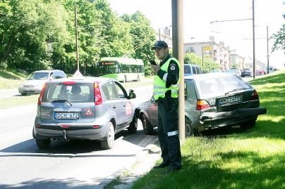 Tyrimas: keliuose - tvarkingi ir operatyvūs pareigūnai 