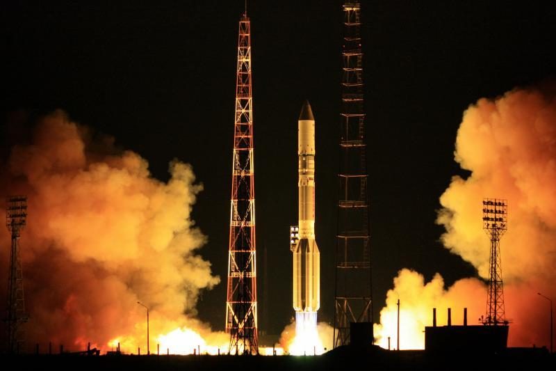 Nesėkmingai startavus Rusijos raketai prarasti du ryšių palydovai