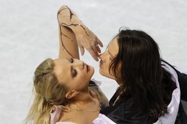 Europos dailiojo čiuožimo čempionato auksas - Rusijos šokėjams