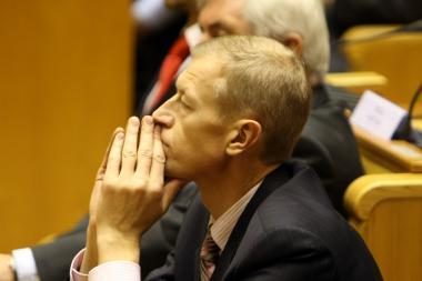 Socialdemokratai inicijuoja interpeliaciją Seimo vicepirmininkui A.Kašėtai