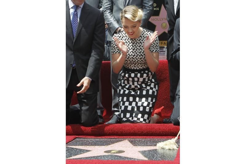 Scarlett Johansson Gavo Holivudo Slovės Zvaigzde Kaunodiena Lt