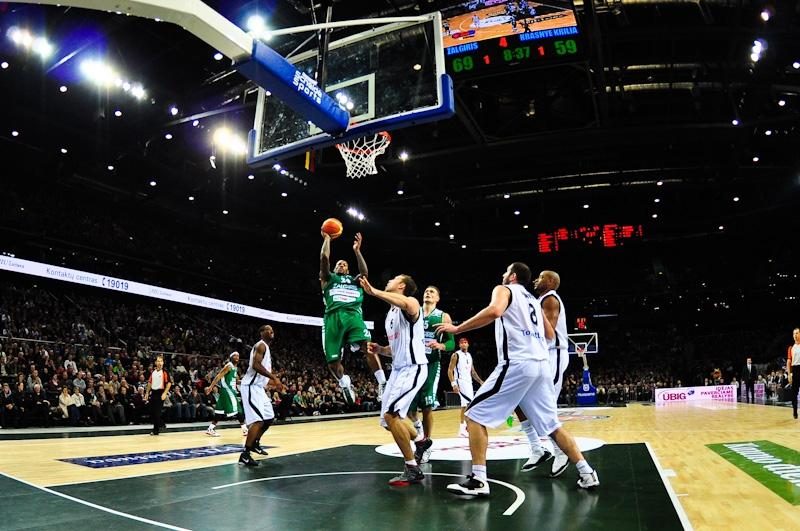 Pirmosiose rungtynėse naujoje arenoje „Žalgiris“ iškovojo pergalę