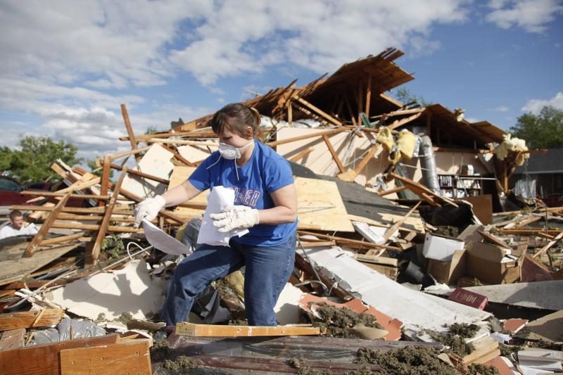 JAV Vidurio Vakarų regione tornadai nusinešė šešių žmonių gyvybes