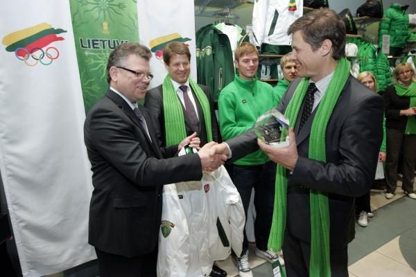 Lietuviai Vankuveryje bus žali ir balti