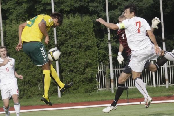 Lietuviams teko pripažinti Baltarusijos futbolininkų pranašumą