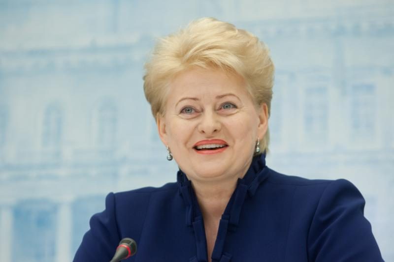 D. Grybauskaitė - už pauzę „ceremoniniams susitikimams“ su Lenkija