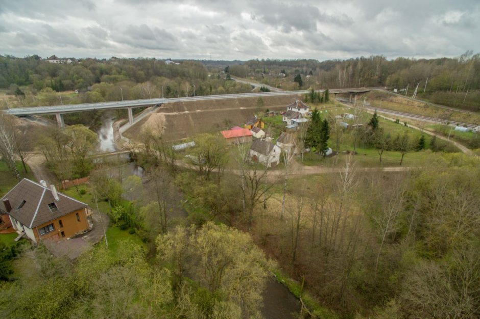 Kauno rajone kapitaliniam remontui uždaromas viadukas per geležinkelį