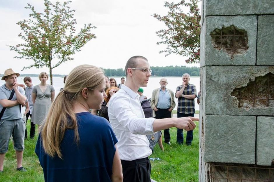 Žemaitijos sostinę papuošė jaunųjų menininkų darbai