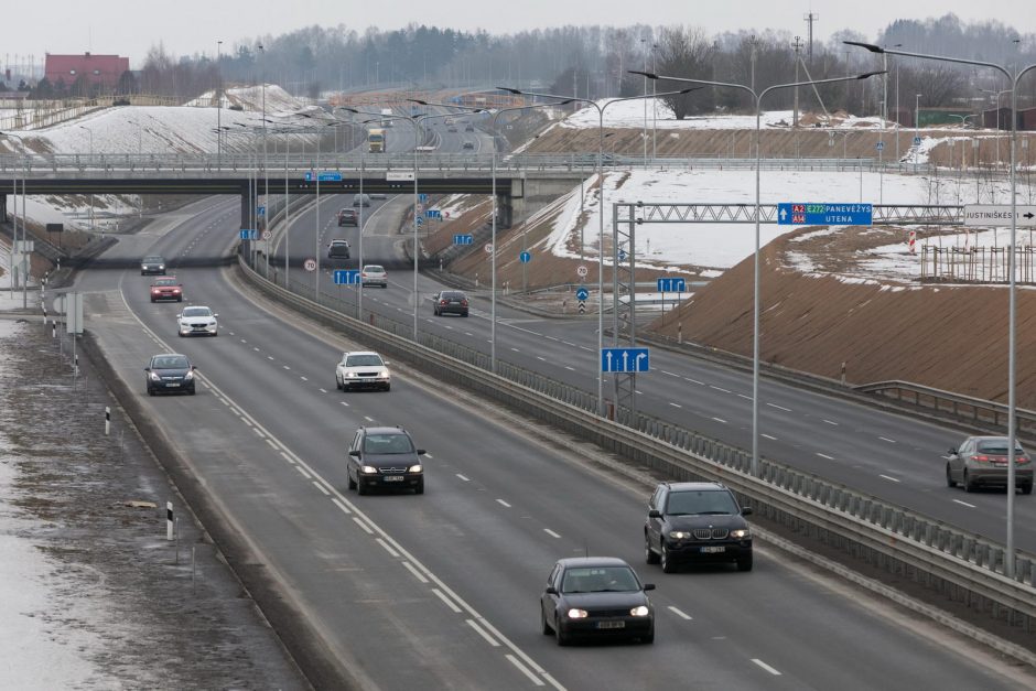 Tyrimas: Vilniaus vakarinis aplinkkelis sumažino spūstis