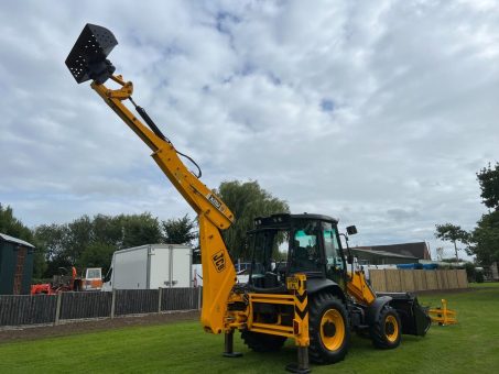 Skelbimas - 2010 JCB 3cx