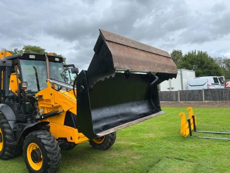 Skelbimas - 2010 JCB 3cx