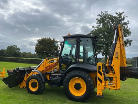 Skelbimas - 2010 JCB 3cx