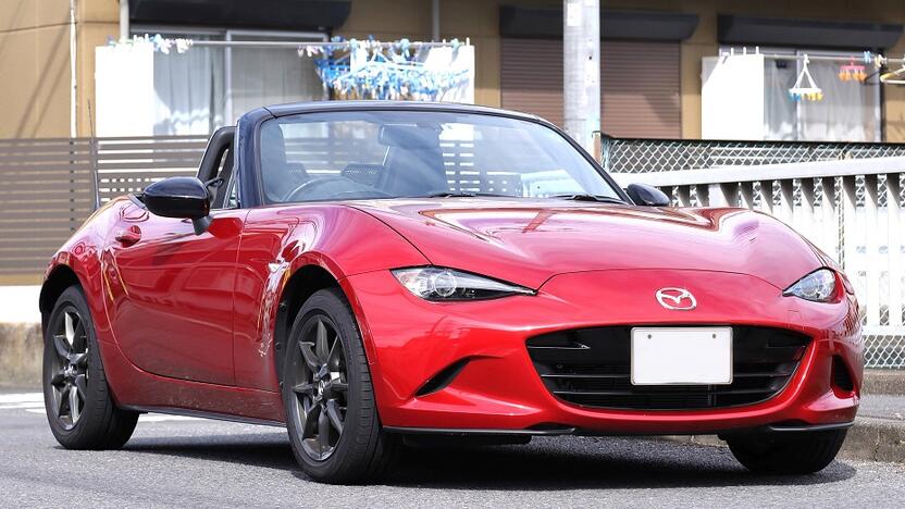 Talpa: „Mazda MX-5“ trūkumas, palyginti su konkurentais, – jis turi tik dvi sėdimas vietas.