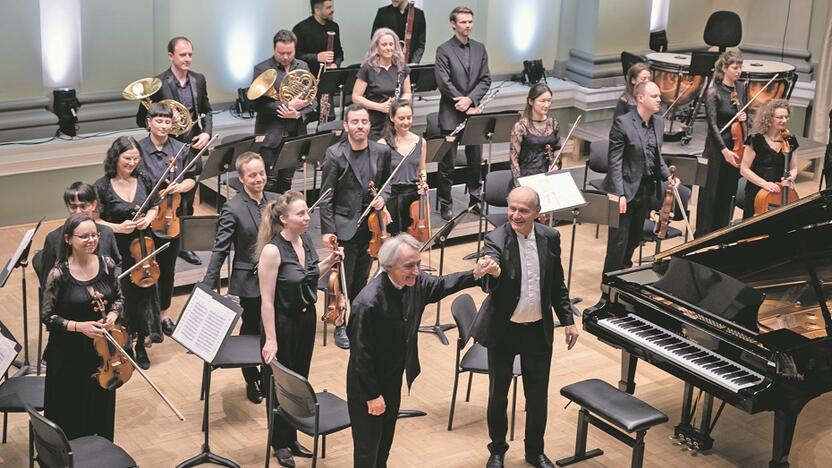 Įspūdis: G. Takács-Nagy, jo diriguojamas orkestras ir pianistas Jeanas-Efflamas Bavouzet’as sukūrė nepamirštamą muzikinį stebuklą.  