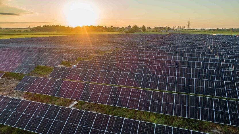  „Green Genius“ saulės elektrinė Žeimiuose. 