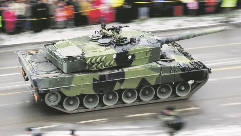 Suomiškasis „Leopard 2A4FIN“. 