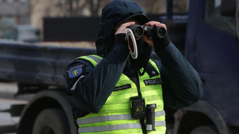 Pasitiko: policininkai vilkiką sustabdė netoli Minijos gatvės.