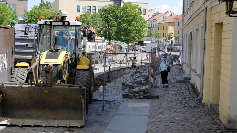 Terminas: iki šių metų lapkričio lietaus nuotekų remonto darbai senamiestyje bus baigti.