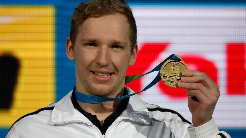 Čempionas: S.Bilis tapo vos antruoju po R.Meilutytės lietuviu, iškovojusiu pasaulio pirmenybių auksą.