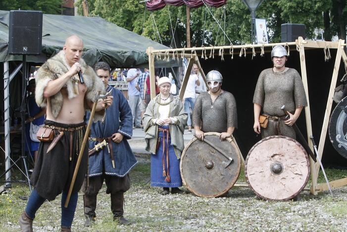 Kuršių ir vikingų stovykla