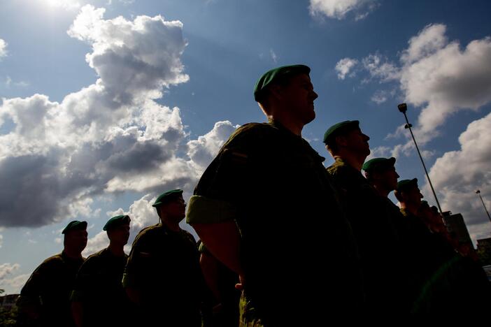 Sausumos pajėgų vado pareigų perdavimo ceremonija