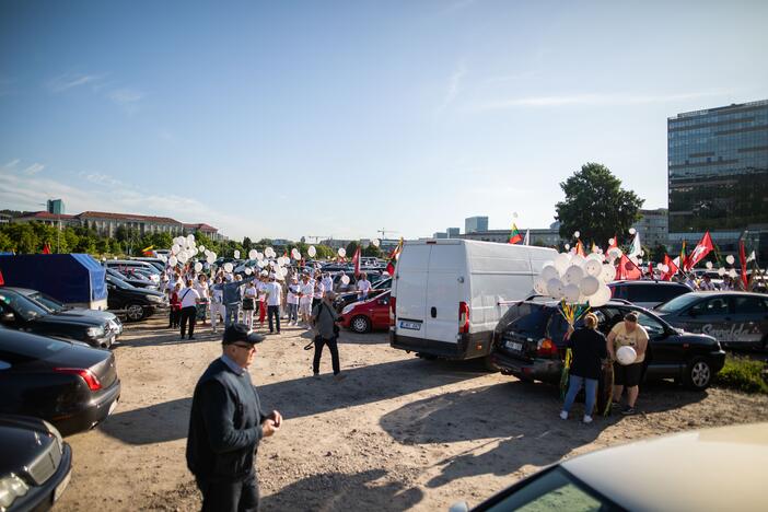 Šeimų maršo protestas prie Seimo