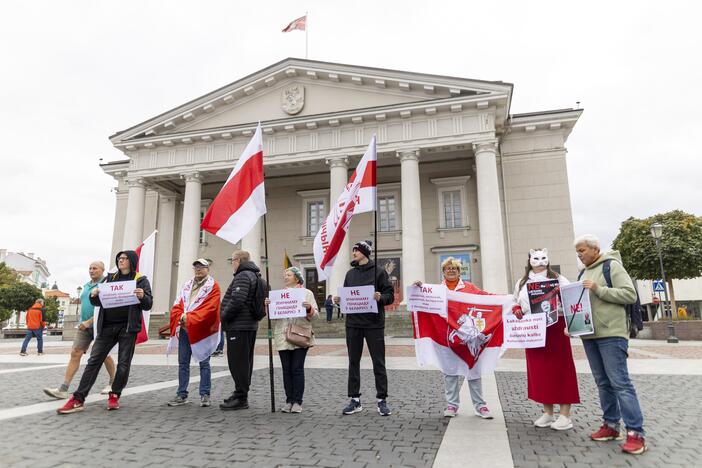 Protesto akcija prieš nacionalinių mokyklų uždarymą Baltarusijoje